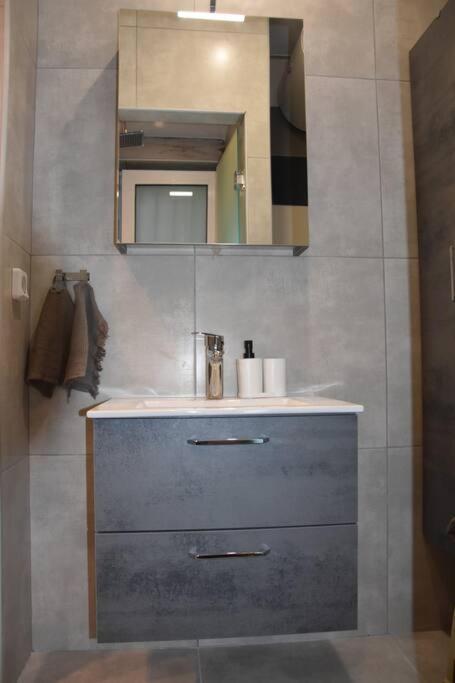 Modern Next To The Sea! Apartment Porto Rafti